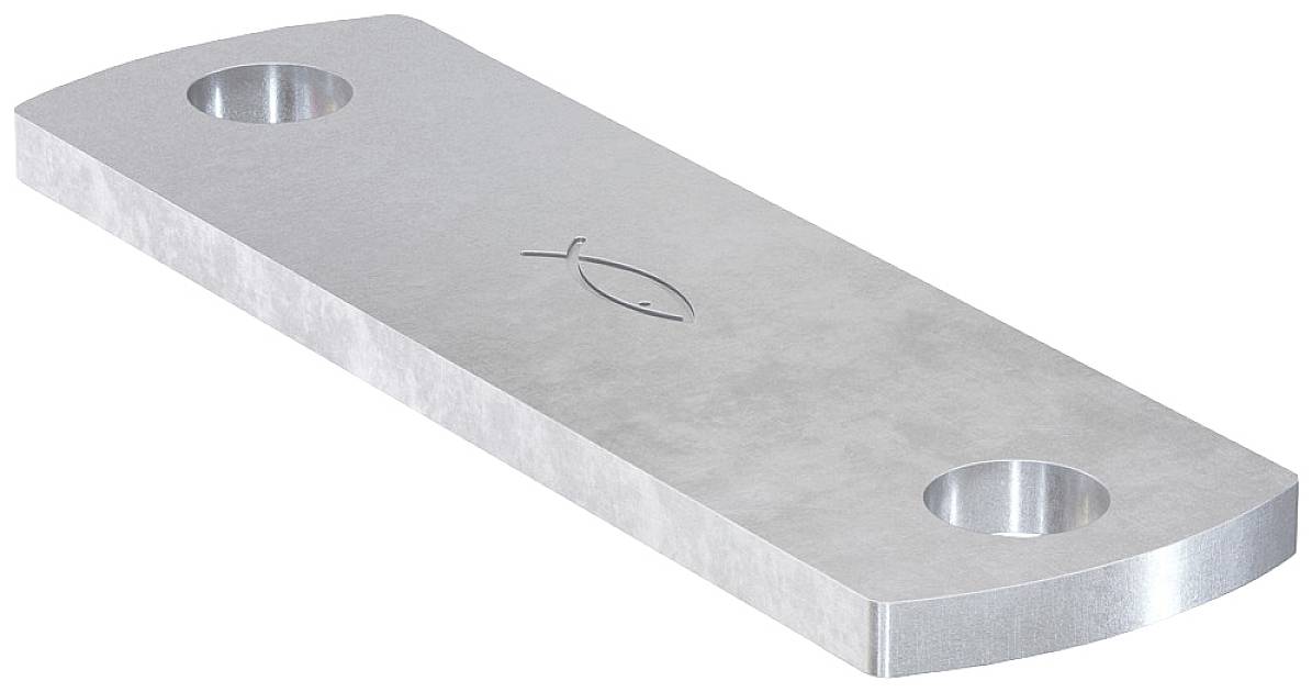 Metalowa płytka z dwoma okrągłymi otworami na końcach i wygrawerowanym symbolem ryby pośrodku. Powierzchnia jest gładka i błyszcząca.