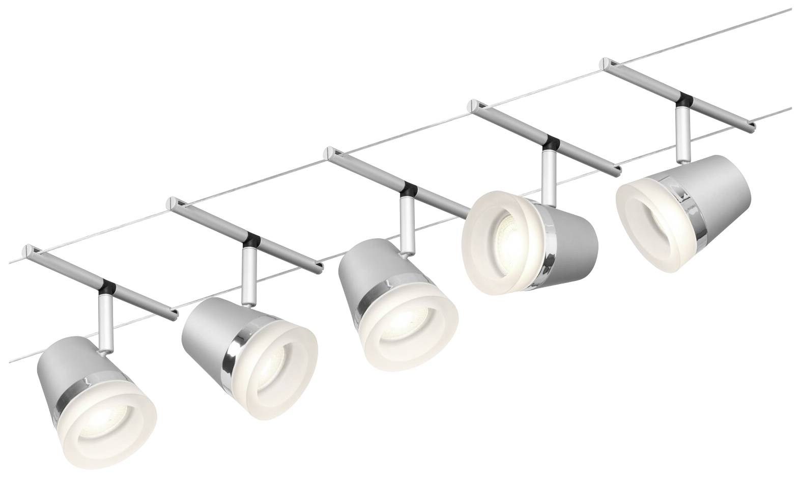 Pięć srebrnych lamp sufitowych zamocowanych na szynie, równomiernie rozmieszczonych, świecących w dół.