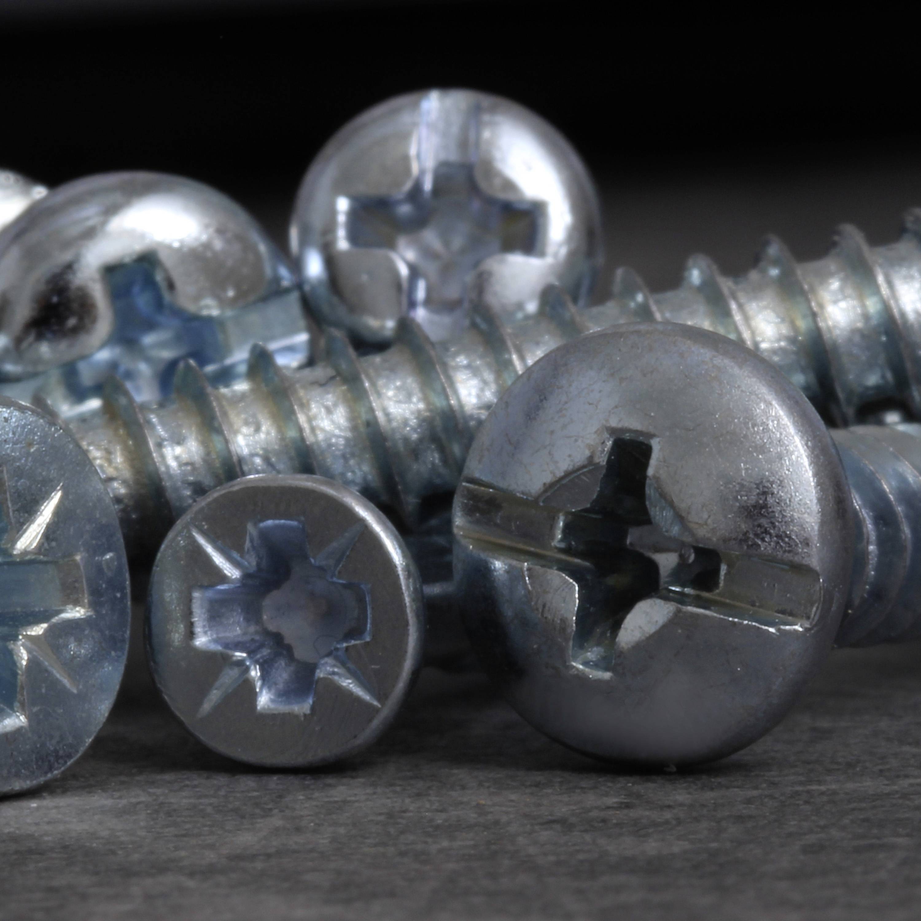 Набір гвинтів для листового металу Quadrios 2109SA047 2109SA047 550 шт.