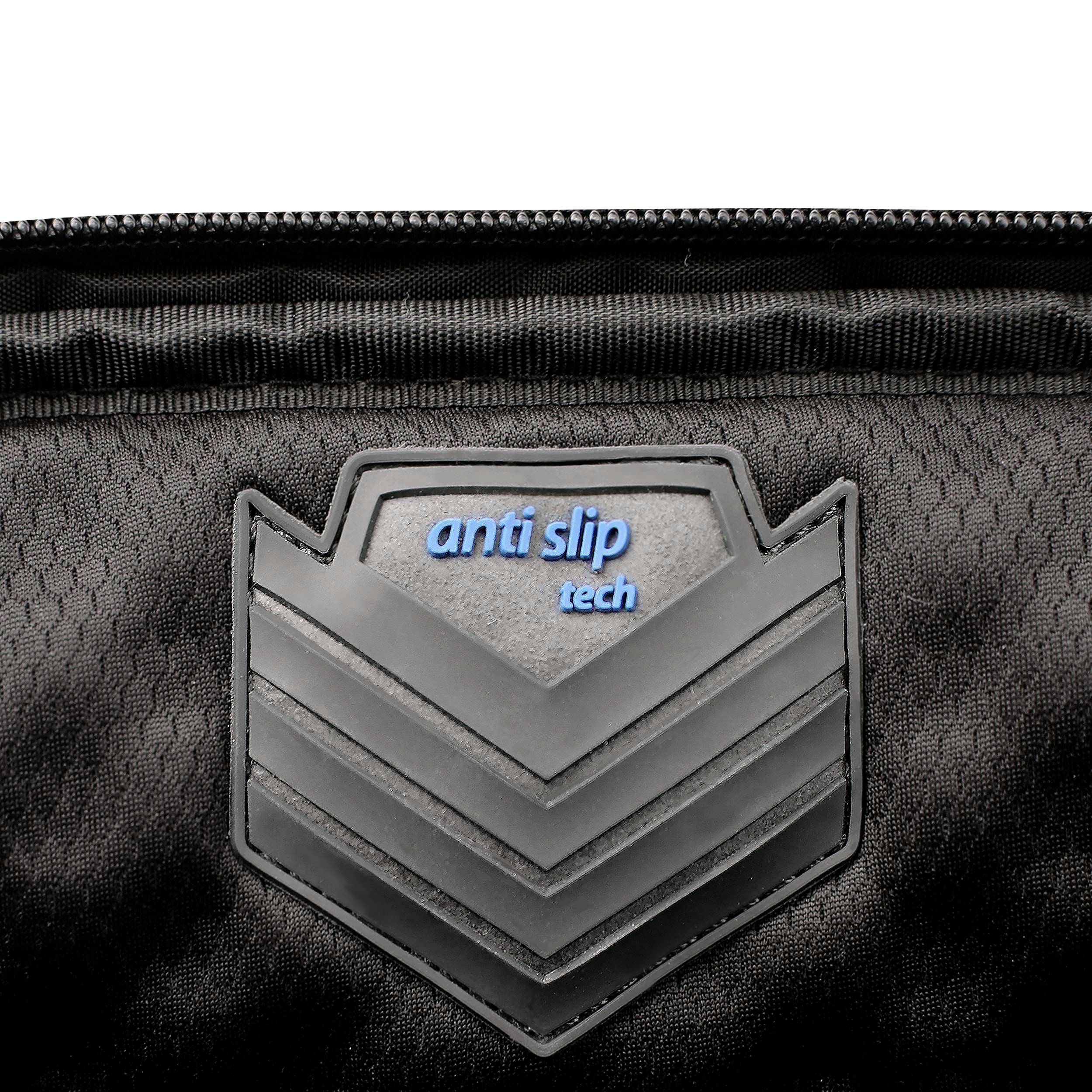 Etykieta 'Anti-Slip Tech' na strukturowanej, czarnej powierzchni, prawdopodobnie produktu z technologią przeciwpoślizgową.