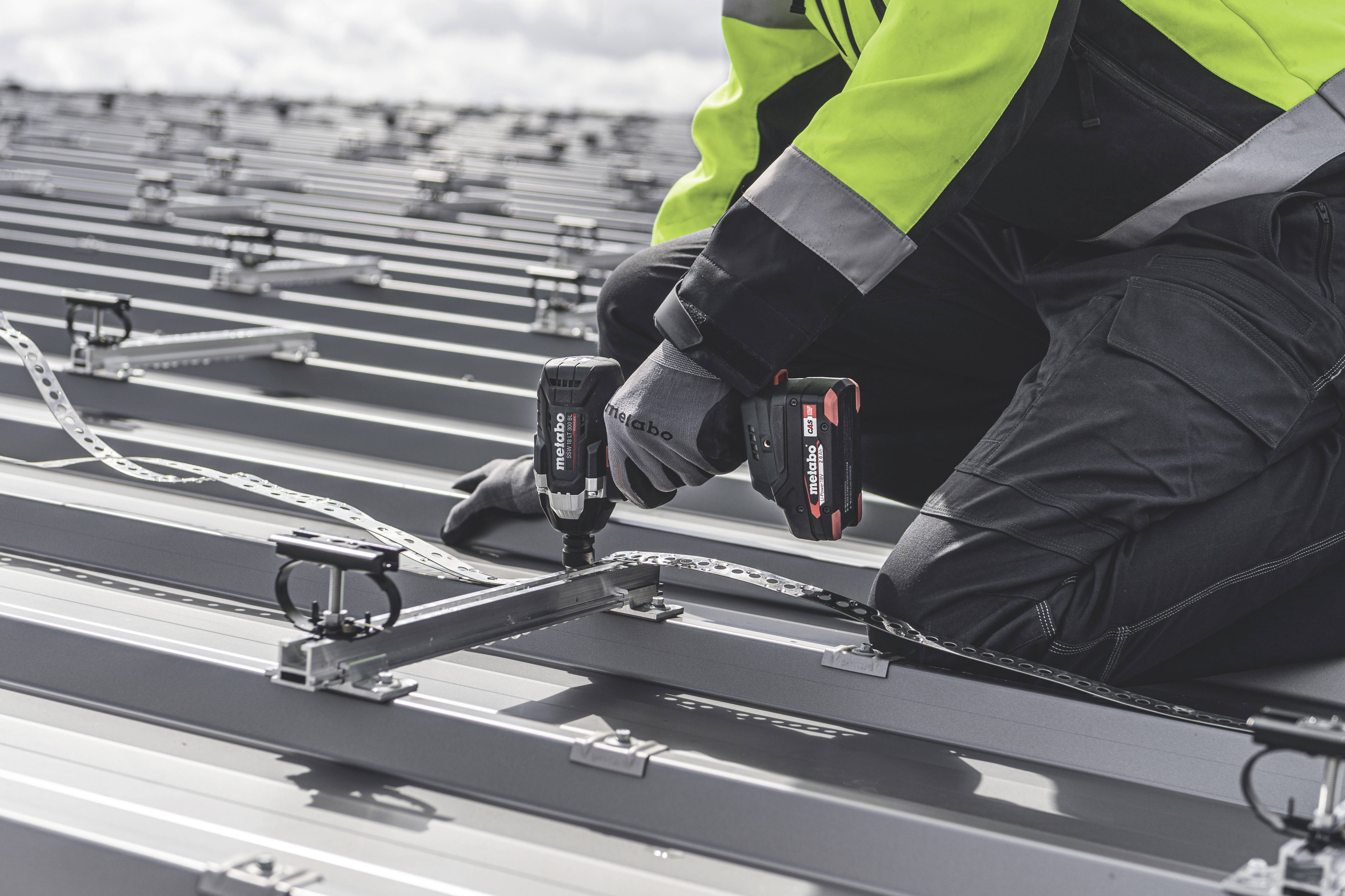 Metabo SSW 18 LT 300 BL 602398850 Акумуляторний ударний гайковерт 300 Нм 18 В Кількість акумуляторів у комплекті 0 без акумулятора