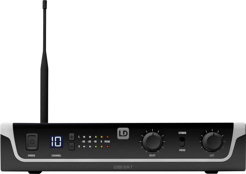 Czarny nadajnik audio z anteną, cyfrowym wyświetlaczem kanałów, diodami LED oraz dwoma pokrętłami regulacji głośności - lewym i prawym.