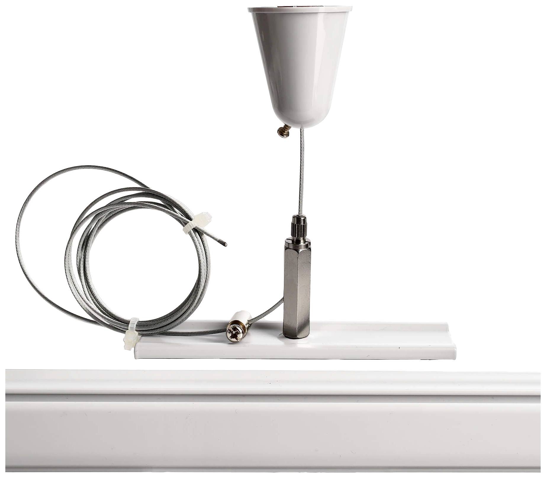 System sufitowy z zawieszeniem kablowym i szynami. Składa się z uchwytów, kabli i drążka łączącego. Odpowiedni do instalacji oświetlenia.