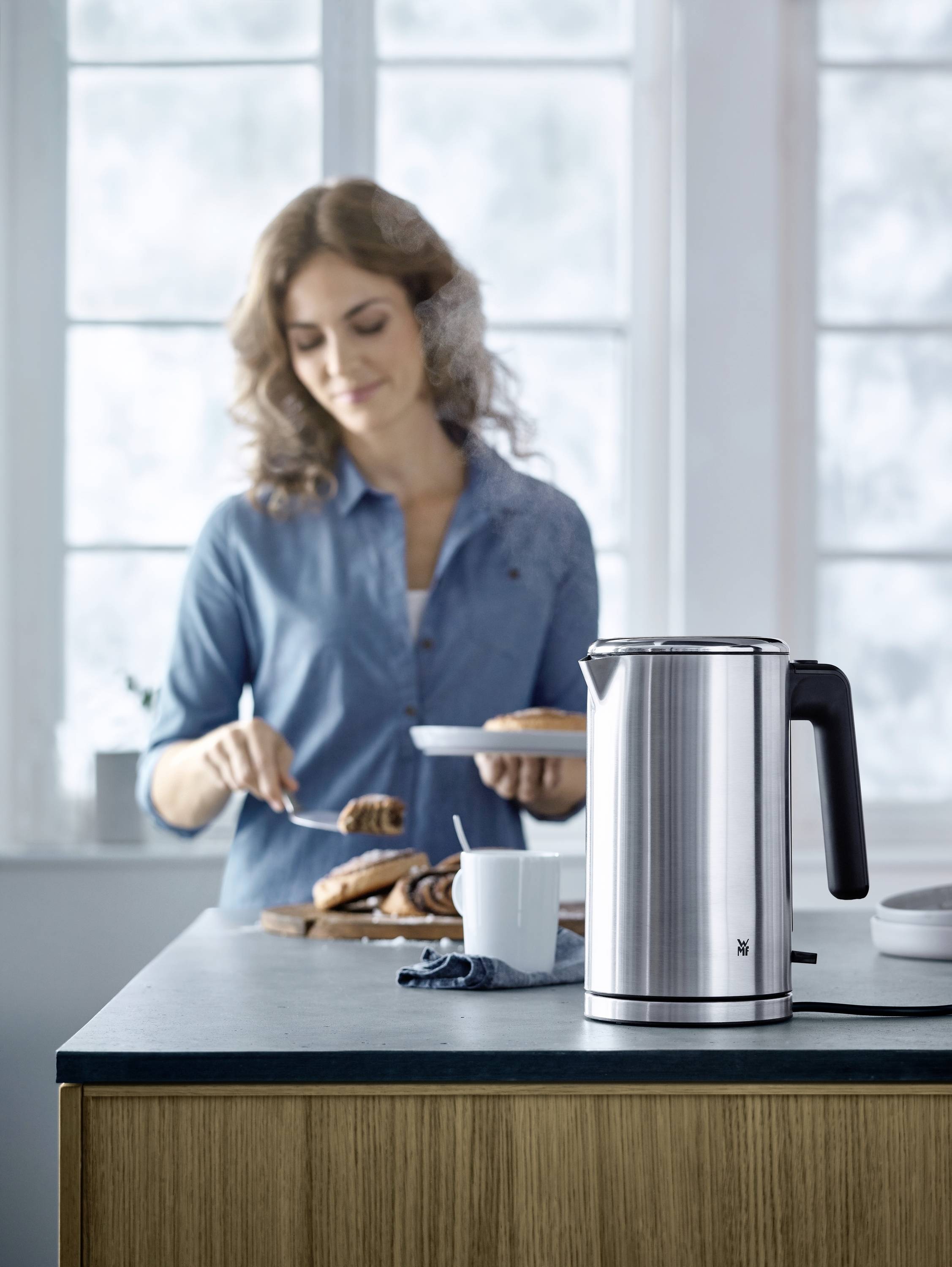 Бездротовий чайник WMF Lono, захист від перегріву, кромарган, місткість: 1,6 л