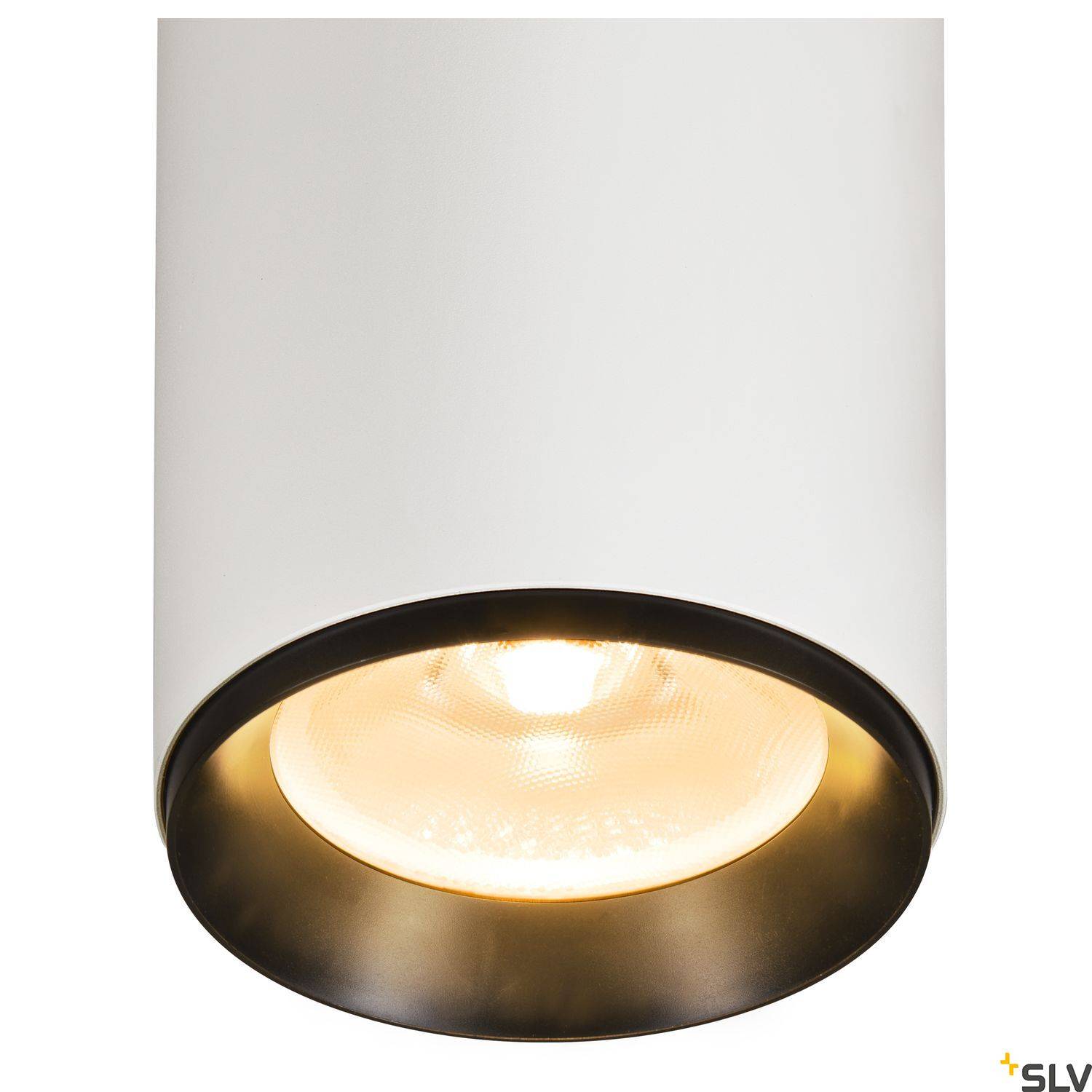 Biała, cylindryczna lampa sufitowa z widoczną żarówką w środku.
