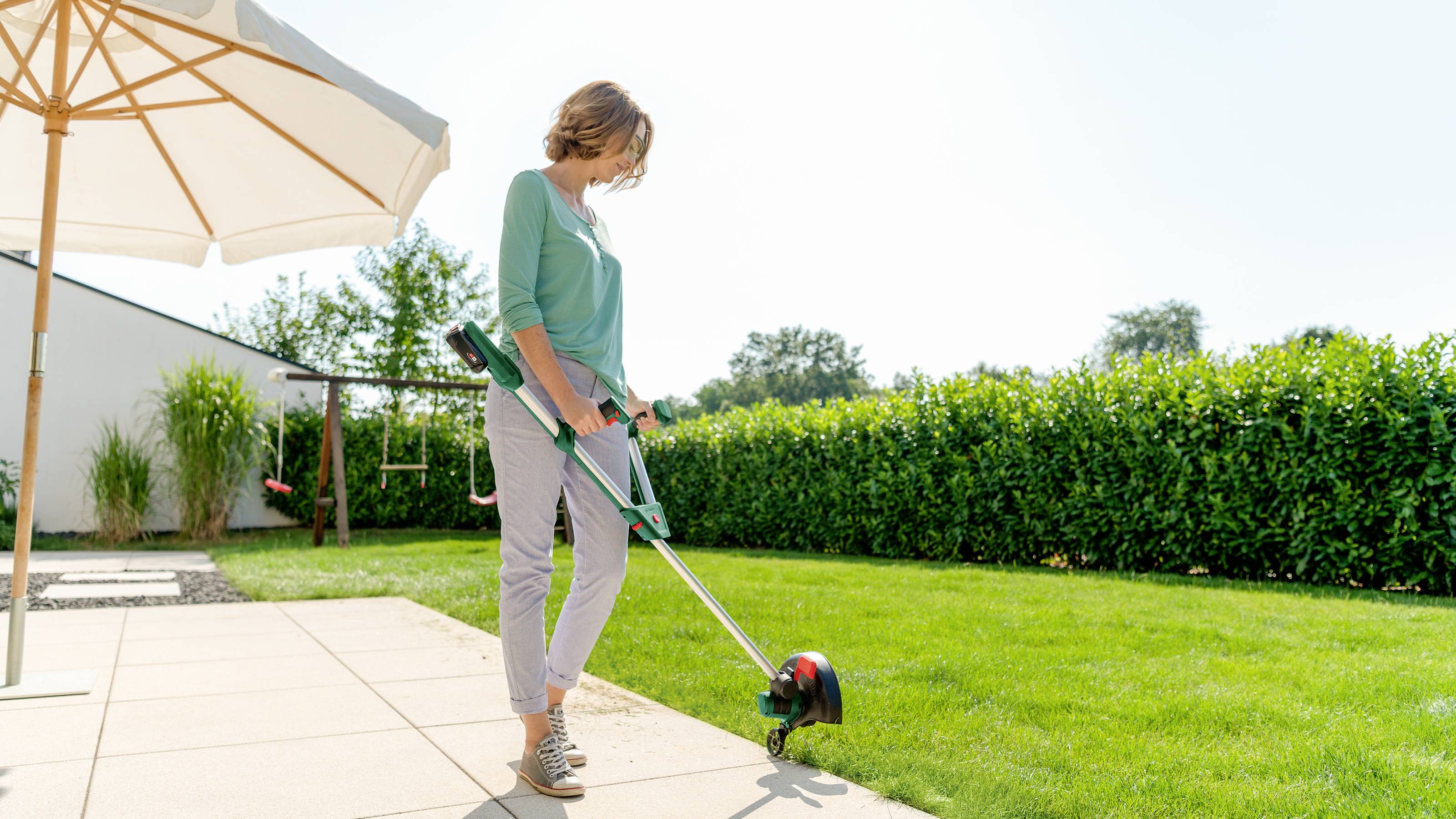 Акумуляторний тример для трави Bosch Home and Garden UniversalGrassCut 18V-26 без акумулятора, максимальна ширина скошування: 26 с
