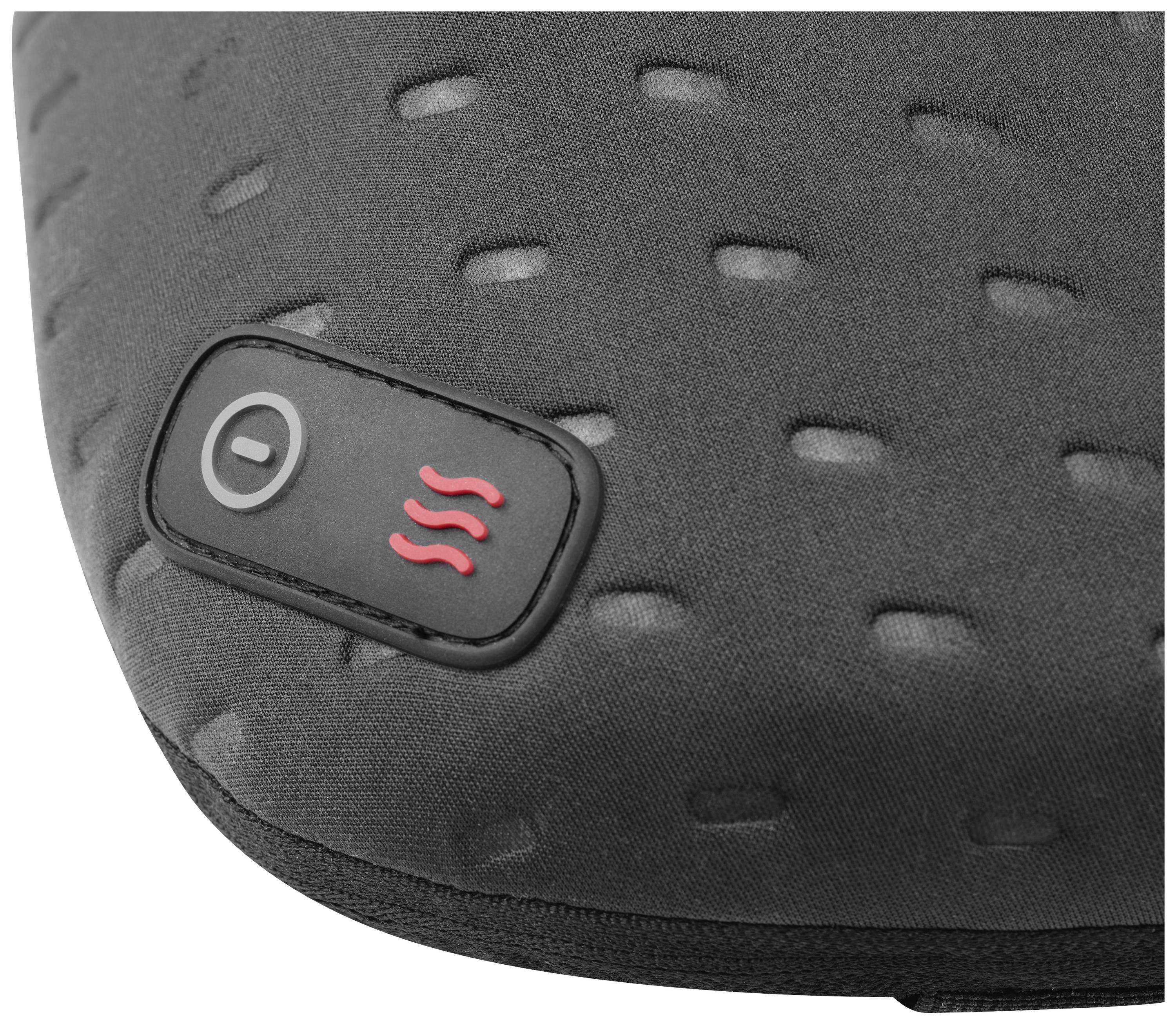 Czarna powierzchnia tekstylna z prostokątnym przyciskiem, czerwoną ikoną grzania oraz symbolem włączania/wyłączania w lewym górnym rogu.