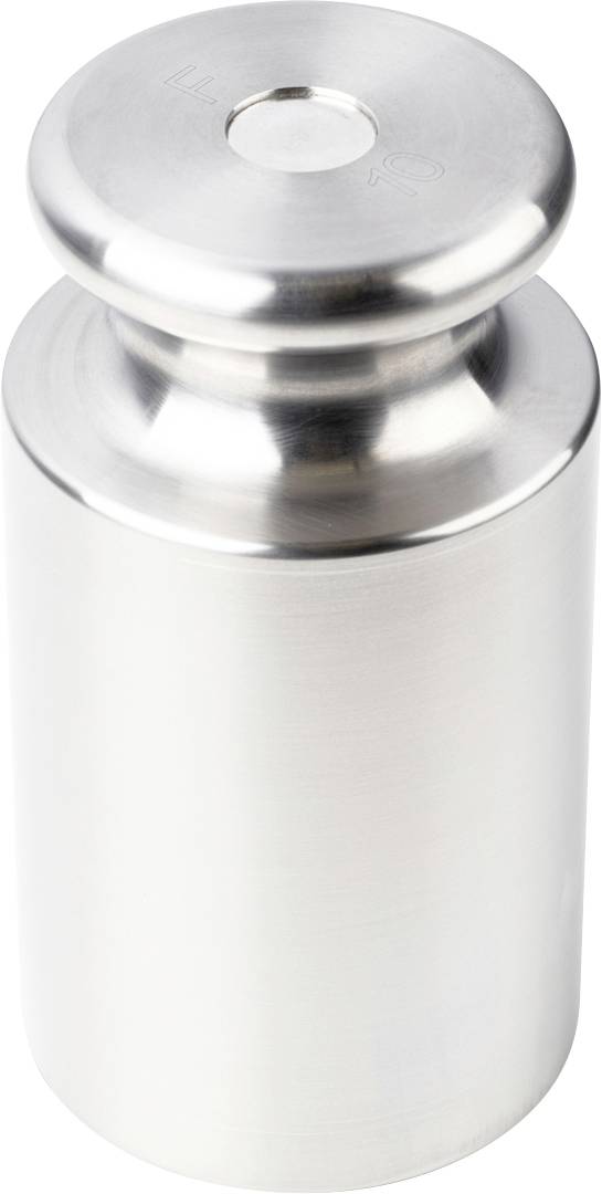 Srebrny odważnik metalowy, cylindryczny i błyszczący, z płaską górą i małą rączką, typowo używany do kalibracji wag.