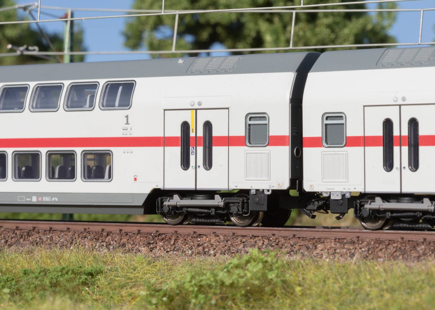 Двоповерховий проміжний вагон Märklin 43486 H0 IC2 поїзда DB AG DApza 687.2, 1-й клас