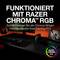 "Działa z Razer Chroma RGB" napisane białym tekstem na czarnym tle. Zestaw do gier z podświetlanymi urządzeniami peryferyjnymi jest przedstawiony.