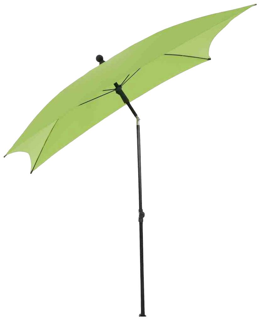 Zielony parasol przeciwsłoneczny z pochylonym stojakiem, rozłożony i wyważony, zapewnia cień.