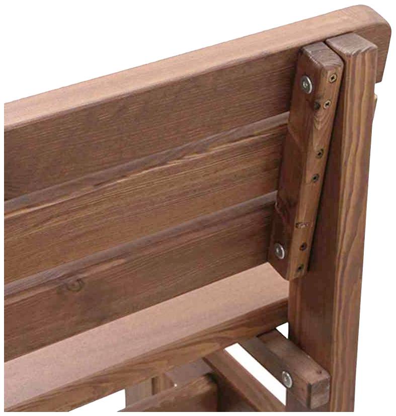 Drewniany stołek z solidnym designem oparcia, przykręcany dla zapewnienia stabilności, wykonany z ciemnego drewna.