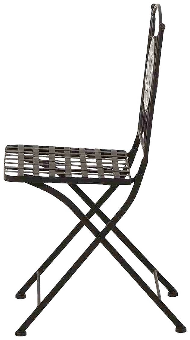 Metalowy składany krzesło widziane z boku, z prostym, kratownicowym siedziskiem oraz dekoracyjnym elementem na oparciu.