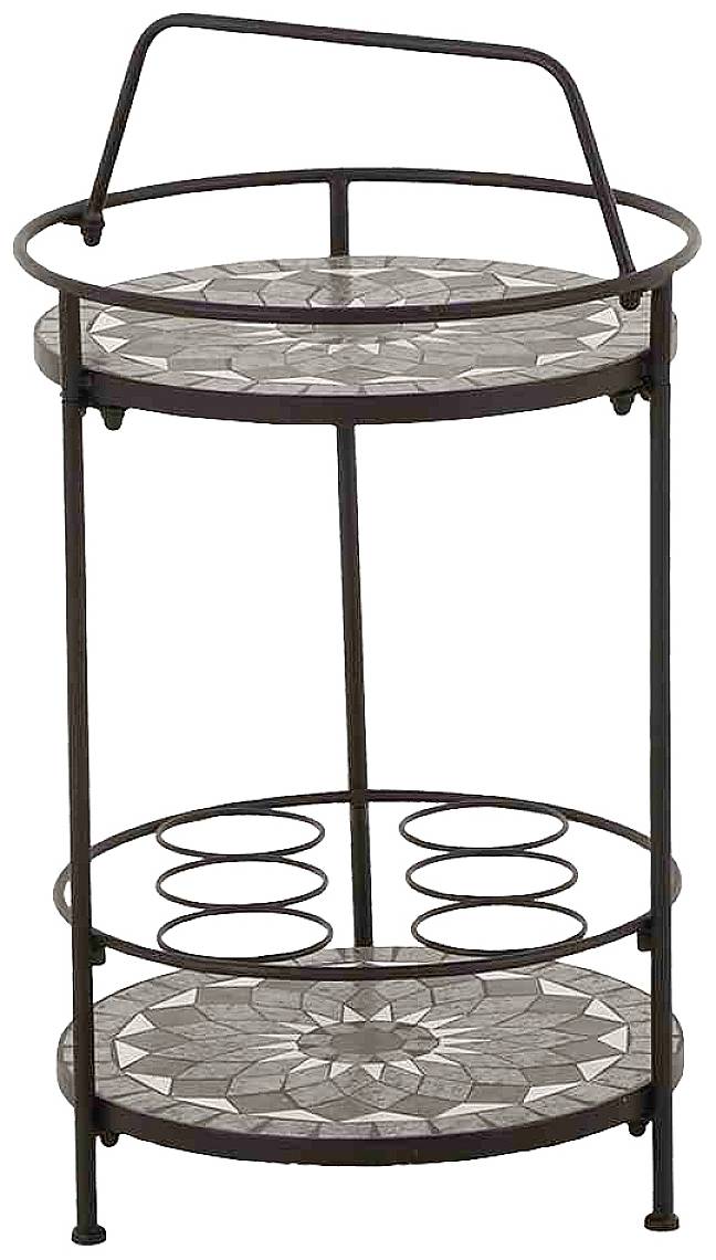 Okrągły metalowy wózek serwisowy z dwoma półkami, w mozaikowym wzorze w kolorach brązowym i białym. Górna płaszczyzna z obramowaniem, dolna płaszczyzna z uchwytem na butelki.