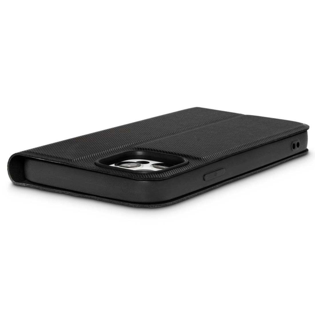 Czarna skórzana obudowa na telefon z funkcją klapki, przeznaczona do ochrony i przechowywania smartfonów. Zamknięta, leży na białym tle.