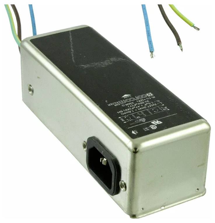Prostokątny element elektroniczny z przewodami i czarną przednią płytką wyposażoną w gniazdo. Etykieta jest widoczna, ale nie w pełni czytelna.