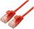 Dwa czerwone kable Ethernet z przezroczystymi wtykami, używane do przesyłania danych w sieciach.