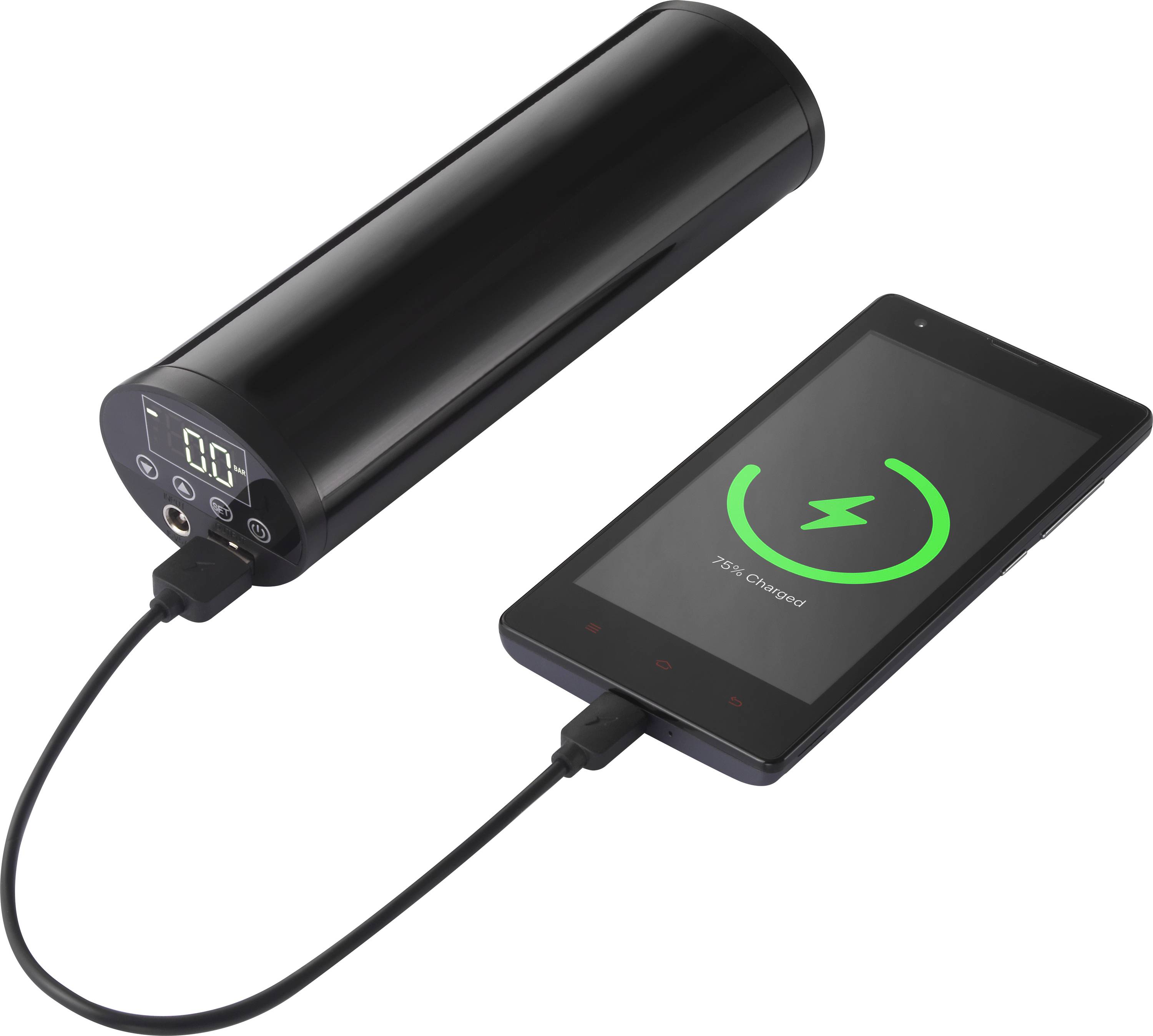 Smartfon jest ładowany przenośnym powerbankiem. Na wyświetlaczu telefonu widoczny jest zielony symbol ładowania z napisem '75% naładowany'.