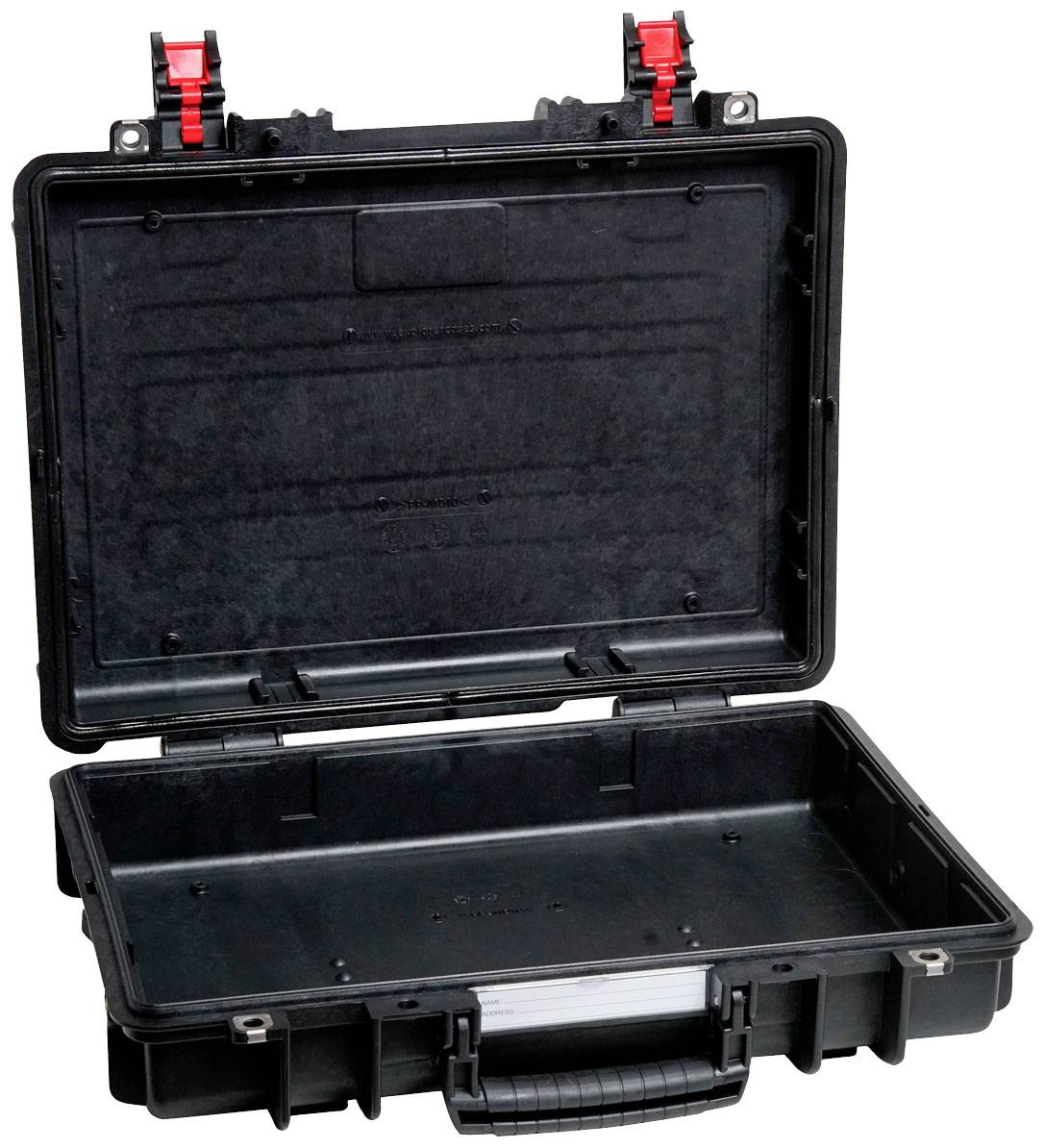 Czarny, otwarty kufer ochronny z czerwonym systemem zamykania, odpowiedni do bezpiecznego przechowywania wrażliwych urządzeń.