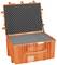 Pomarańczowy, solidny futerał transportowy z wyściółką piankową wewnątrz, z otwartą pokrywą, przeznaczony do bezpiecznego przewozu delikatnych urządzeń.