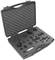 Czarny walizka na narzędzia z wyprofilowaną wkładką piankową, która bezpiecznie przechowuje różne narzędzia okrągłe i cylindryczne.