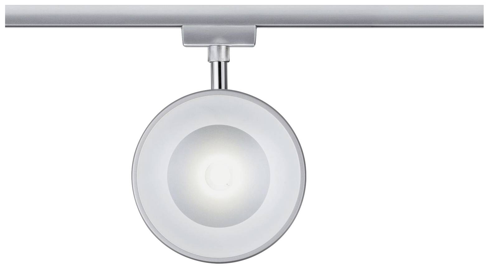 Okrągły reflektor LED w srebrnej oprawie, zamontowany na listwie sufitowej.