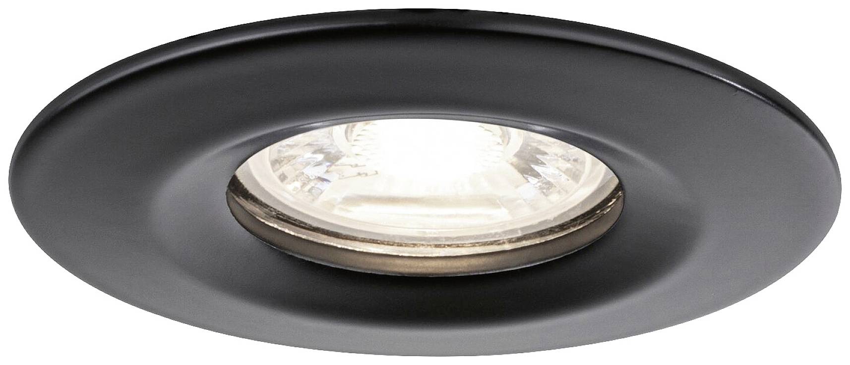 Czarna oprawa sufitowa o okrągłym kształcie z centralnie umieszczonym źródłem światła, emitująca ciepłe światło.
