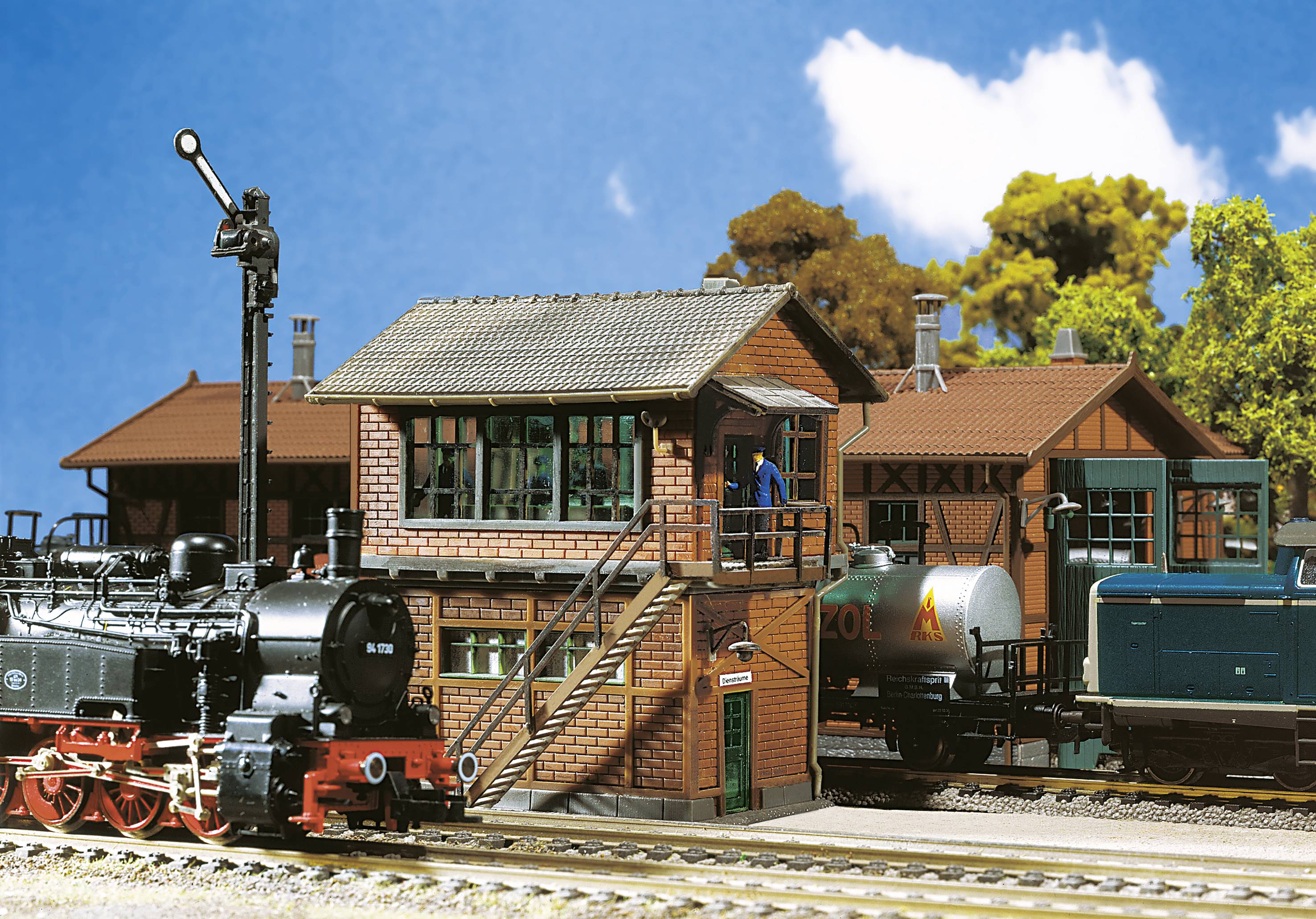 Монтажний комплект Faller 120120 H0 Сигнальна коробка Mittelstadt 1 шт.