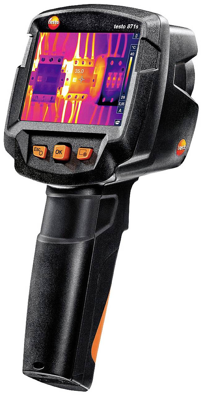 Kamera termowizyjna wyświetla różnice temperatur na ekranie. Główne kolory: pomarańczowy i fioletowy. Wyświetlane są kluczowe wartości.