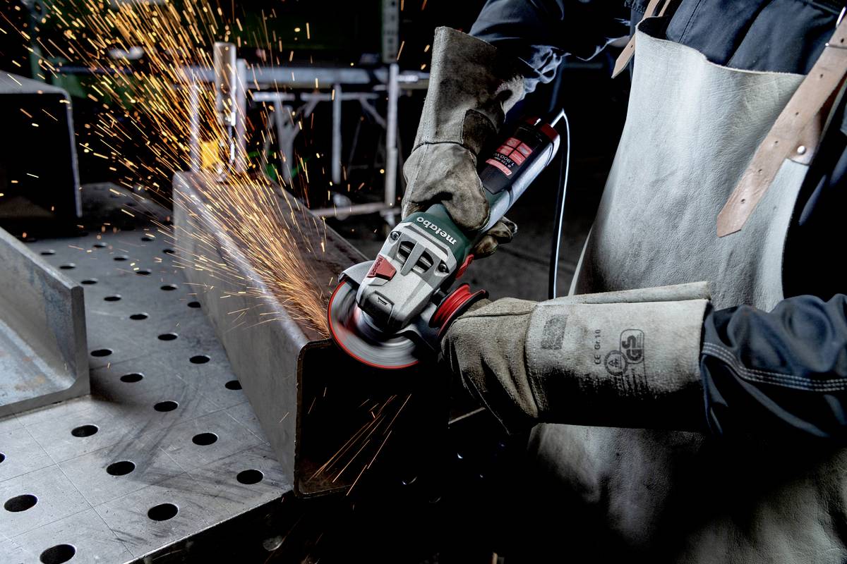 Кутова шліфувальна машина Metabo WE 19-125 Q 613105000 1900 Вт