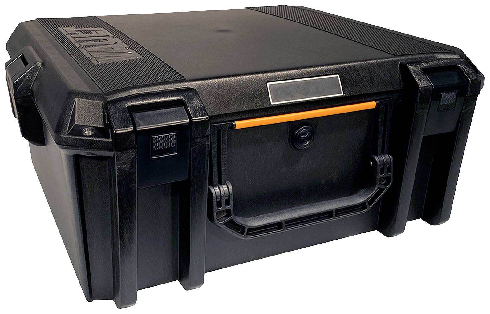 Czarny, wytrzymały kufer z tworzywa sztucznego z uchwytem do przenoszenia i zatrzaskami. Idealny do bezpiecznego transportu delikatnego sprzętu.