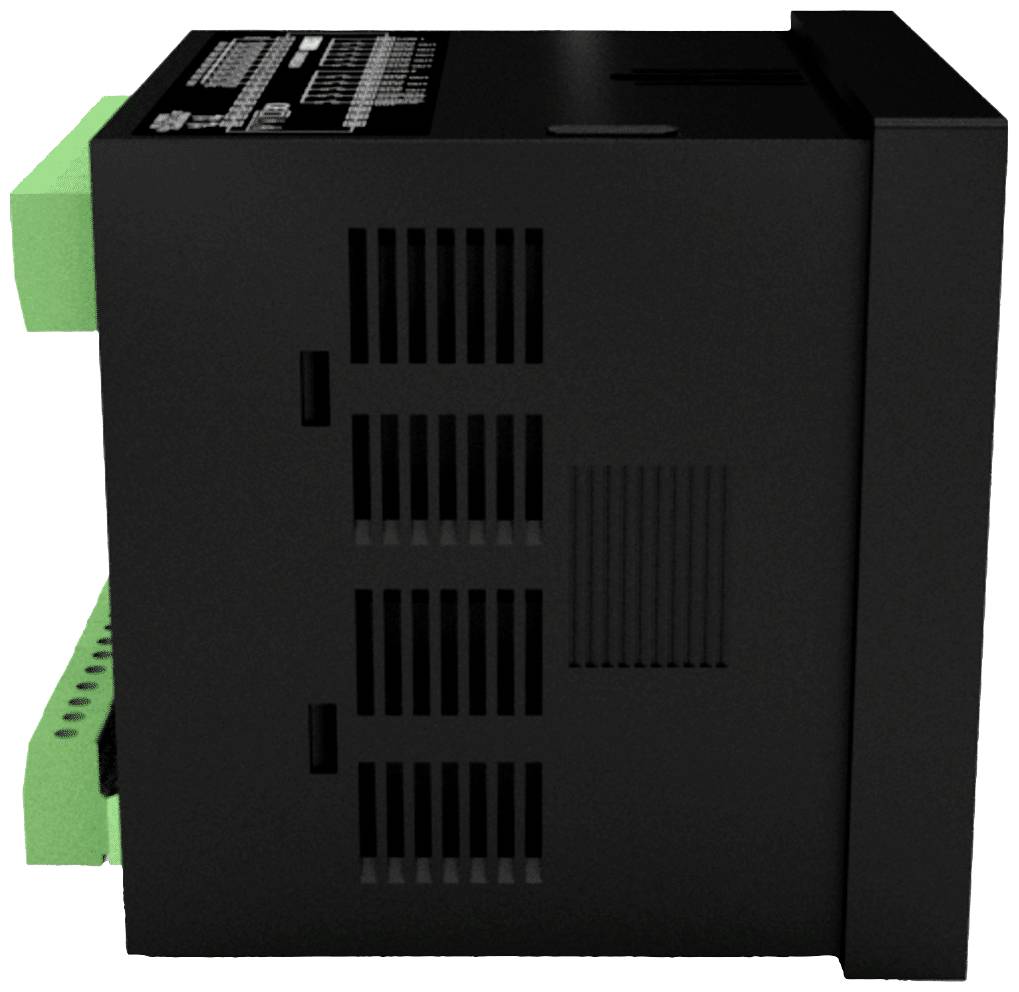 Czarna elektroniczna jednostka sterująca z zielonymi złączami, różnymi otworami wentylacyjnymi i wymienną osłoną modułu.