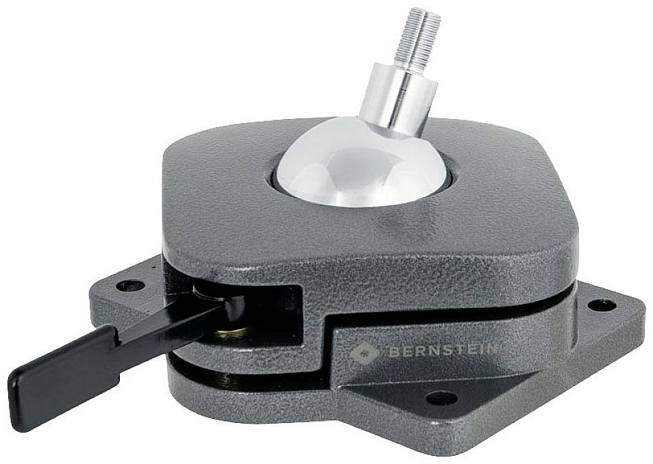 Uchwyt z przegubem kulowym i dźwignią do mocowania lub pozycjonowania urządzeń, zamontowany na prostokątnej podstawie.