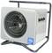 Przenośny elektryczny termowentylator w metalowej obudowie z przyciskami sterującymi z boku, odpowiedni do użytku wewnątrz pomieszczeń.