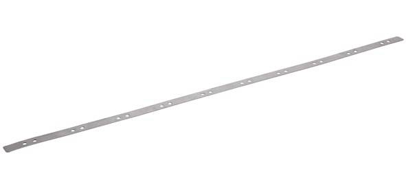 Pas metalowy z regularnie rozmieszczonymi otworami, prawdopodobnie przydatny do montażu lub celów konstrukcyjnych.