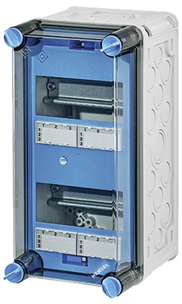 Niebieski rozdzielacz elektryczny z przezroczystą pokrywą i mocowaniami bocznymi. Zawiera widoczne zaciski elektryczne.