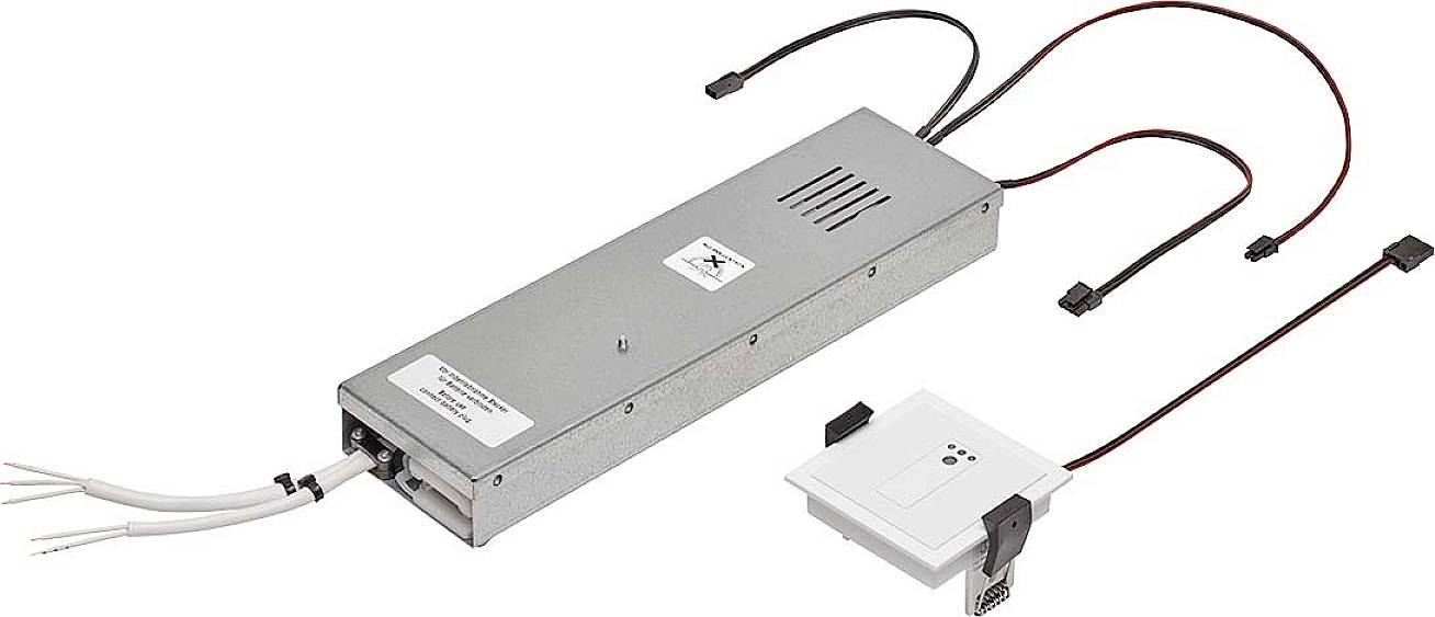 Prostokątne urządzenie elektryczne z wieloma przewodami, które stanowi element składowy systemu technicznego lub instalacji.