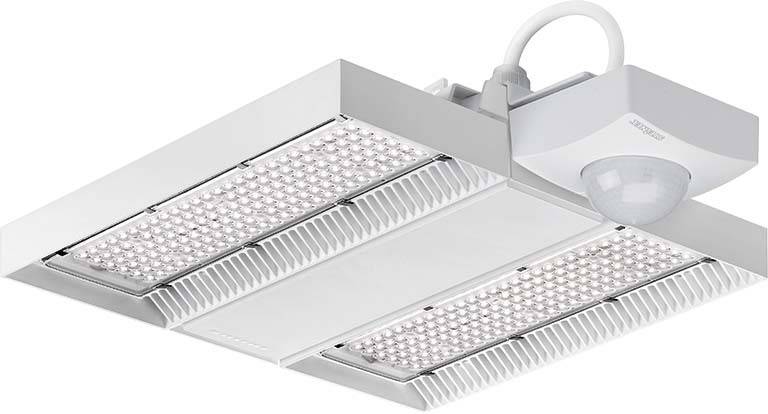 Lampa sufitowa o prostokątnym kształcie z panelami LED, przeznaczona do zastosowań komercyjnych lub przemysłowych.