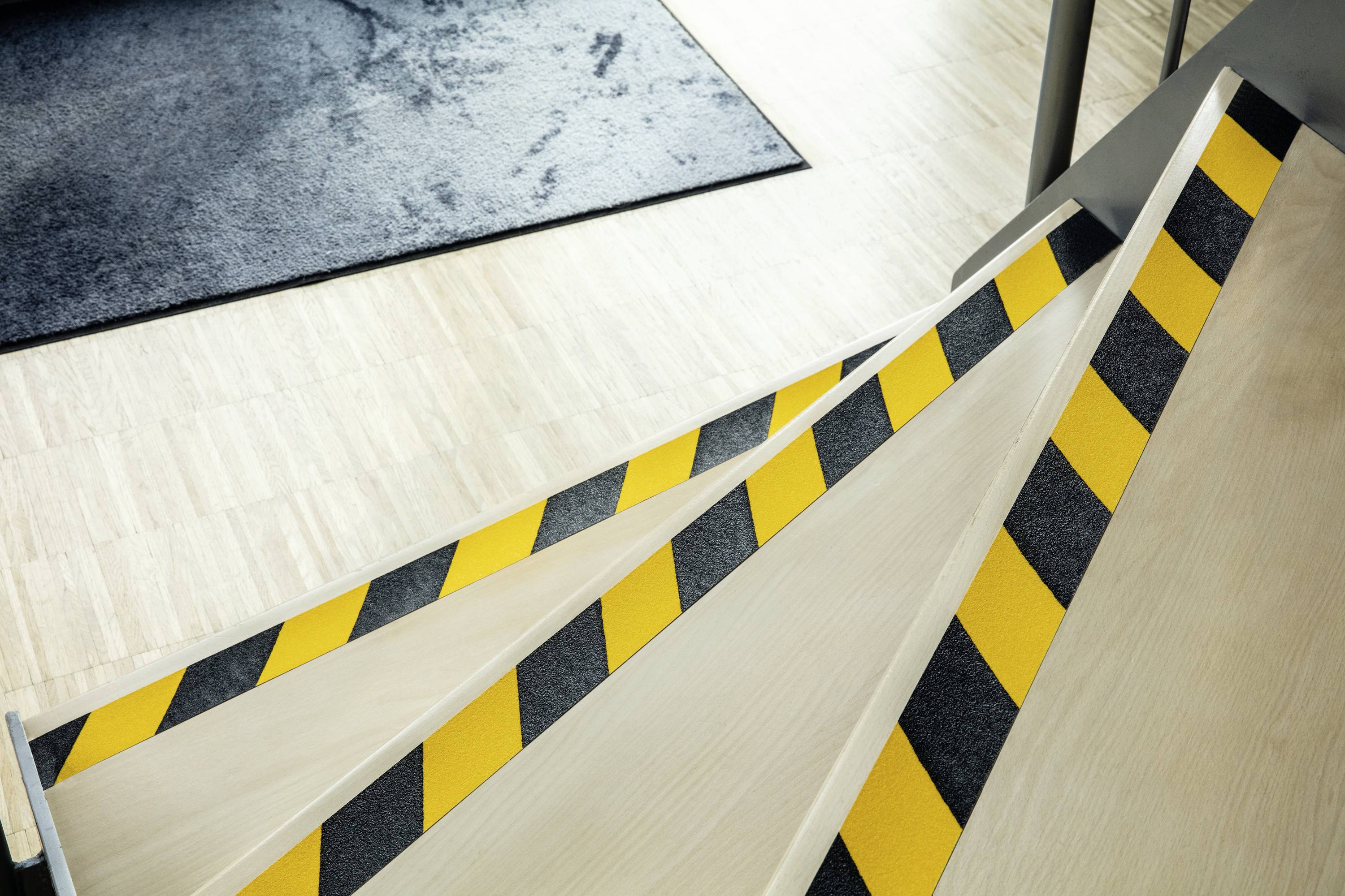 Міцна протиковзка стрічка DURALINE GRIP 1083130 (Д x Ш) 15 м x 50 мм 15 м 1 шт.