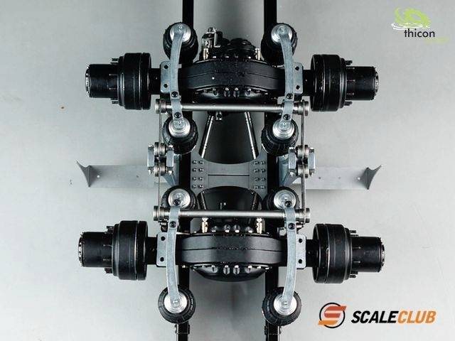 Widok z góry modelu osi pojazdu z elementami zawieszenia. Widoczne logo marki 'Scale Club' oraz 'thicon'.