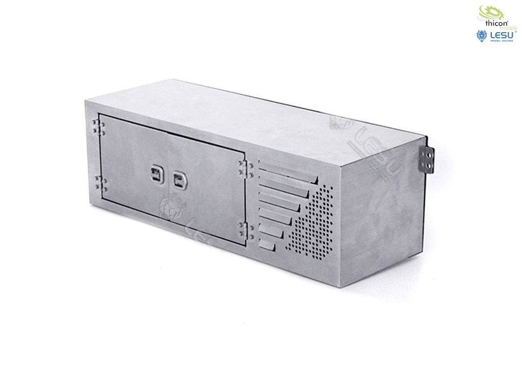 Prostokątna obudowa metalowa z otworami wentylacyjnymi i dwoma portami z przodu.