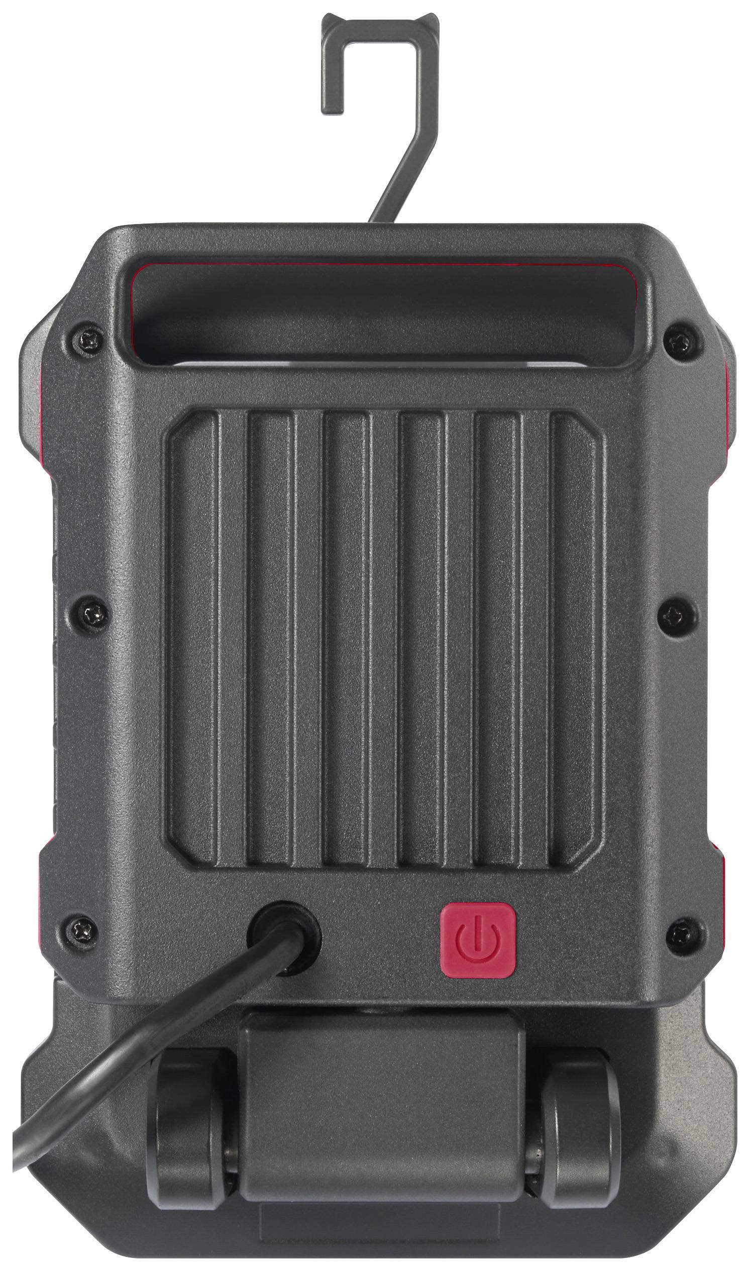 Przenośna lampa robocza w kolorze czarnym, z czerwonym włącznikiem/wyłącznikiem i hakiem do zawieszenia. Przewód zasilający podłączony od spodu.