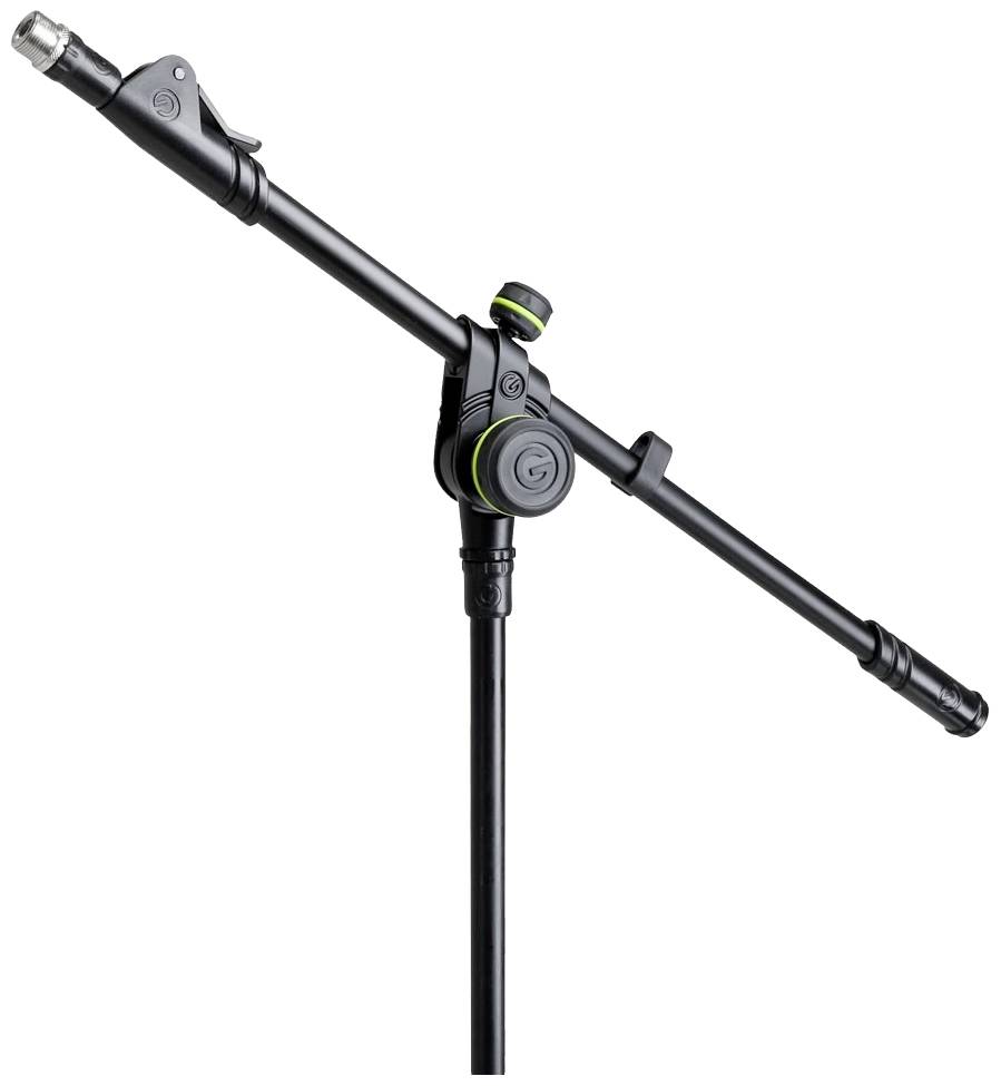 Czarny statyw mikrofonowy z regulowanymi przegubami, zielonym pokrętłem. Odpowiedni do zastosowań scenicznych i nagrań studyjnych.