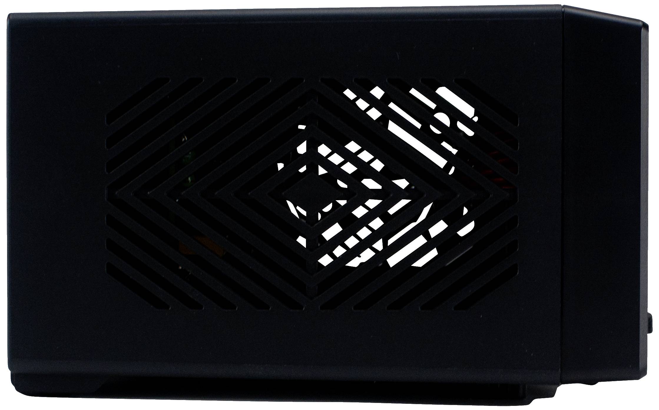 Czarna, prostokątna obudowa komputera z geometrycznymi otworami wentylacyjnymi z boku.