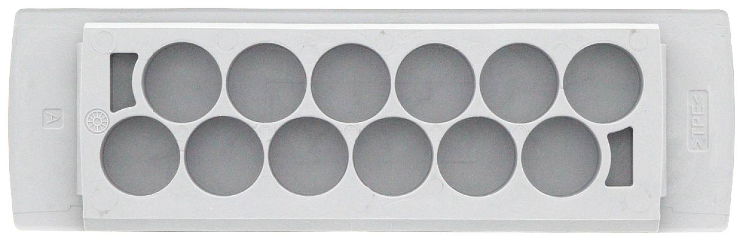 Szary plastikowy pojemnik na kostki lodu, prostokątny z dwunastoma okrągłymi komorami, na białym tle.