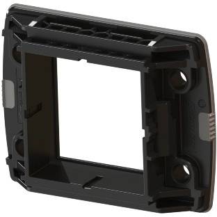 Czarny prostokątny plastikowy ramka z wieloma otworami i zatrzaskami, służąca do mocowania włączników elektrycznych lub gniazd wtyczkowych.