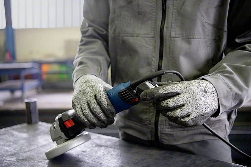 Кутова шліфувальна машина Bosch Professional GWS 17-125 TS 0.601.7D0.400 потужністю 1700 Вт