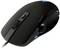 Czarna mysz komputerowa z wieloma przyciskami i rolką przewijania, odpowiednia do gier lub zastosowań biurowych.