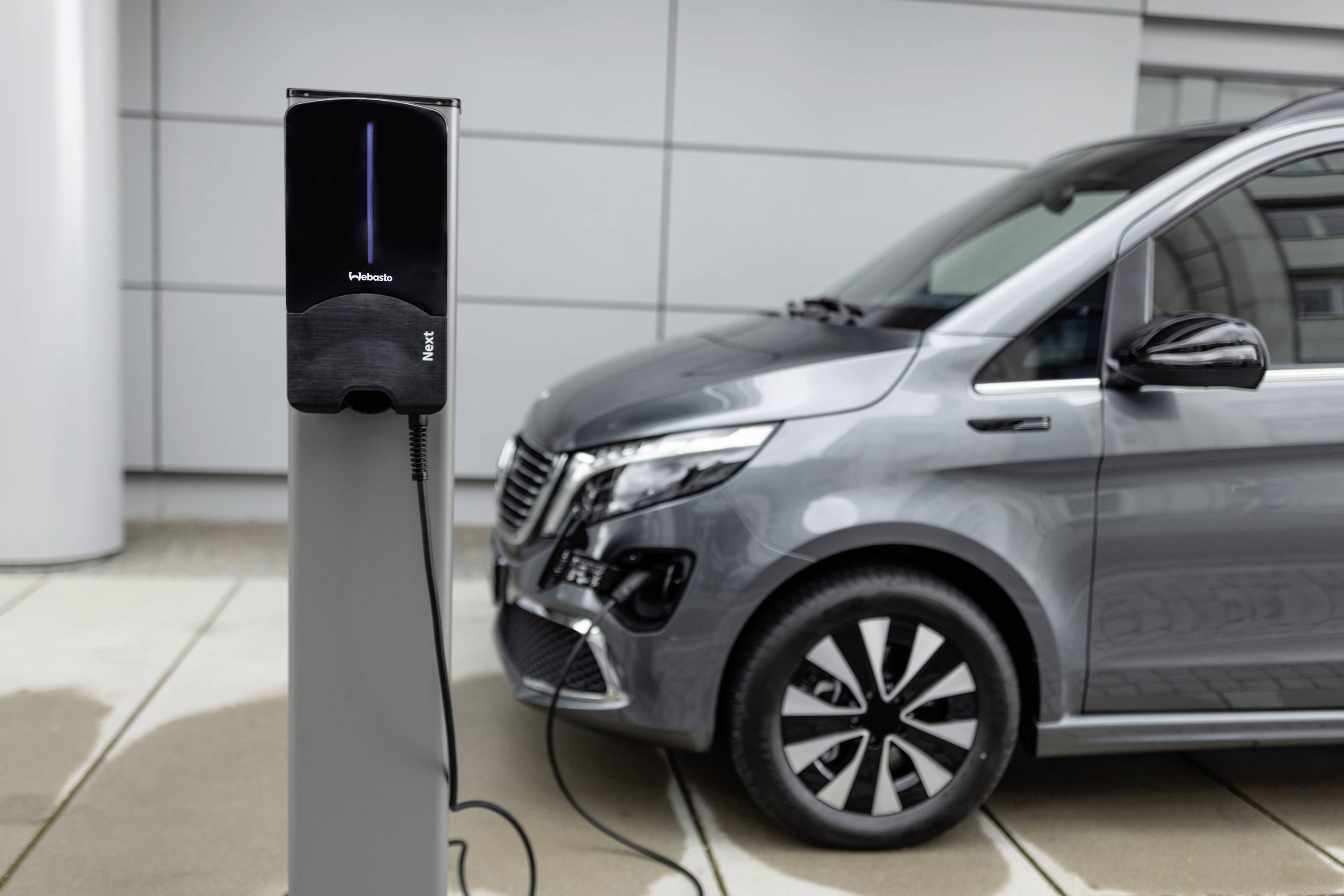 Stacja ładowania samochodów elektrycznych Webasto Next 11kW, 5111122F-3