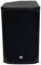 Czarny głośnik z ząbkowanym wzorem siatki, w kształcie sześciokąta, z logo producenta na dole. Odpowiedni do profesjonalnych zastosowań audio.